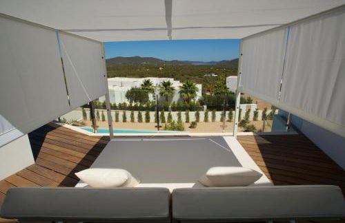 Serene Escape: Seaside Villa in Ibiza, 1001 - Foto 37
