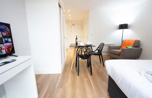 Stunning Centrally Located Studio Apt - Foto 26