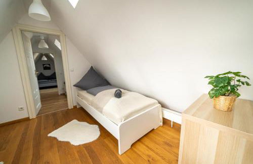 FullHouse - Halle - R17 - 111sqm Loft - 8 Beds for 10 guests - Foto 23