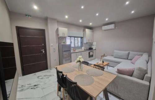 E&D Apartments - Photo 2