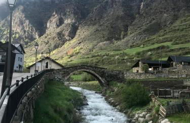 Espot Cowork & Apartments - L'Amfitriona - Photo 16