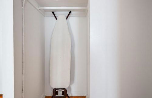 UES 1br w elevator doorman nr Central Park NYC-1186 - Foto 13