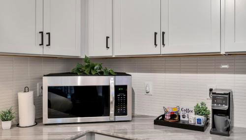 Upscale Midtown Studio and Private Balcony - Foto 5