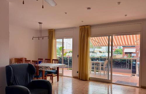 Ideal para familias con jardín privado, piscina y playa a 2 min - Photo 6