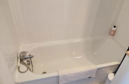 Le cocon de Marie,piscine, balcon, parking gratuit, baignoire - Foto 22