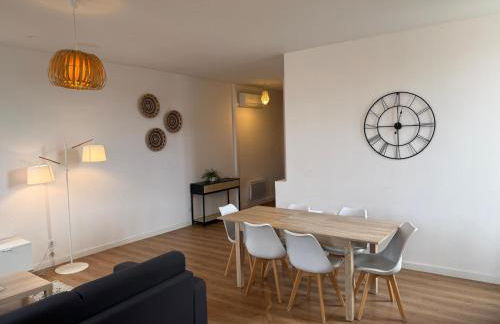 ABEILLE - 2 chambres et 1 canapé-lit, 1er étage, parking - Foto 18