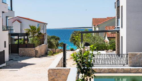 Lili Rose Mandre - Exclusive Family Apartments with Sea View, Just Steps from Beach - Photo 4, Garden