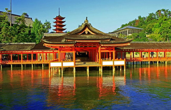 Scopri Hiroshima e Miyajima - Tour di un'intera giornata per piccoli gruppi - Foto 1