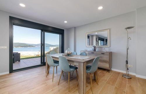 Casa nueva con piscina y vistas al mar - Foto 30