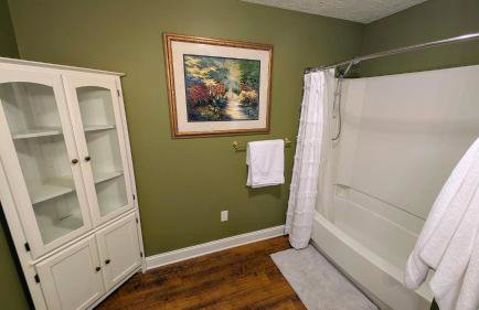 Midway Manor - Private Events, Weddings, Reunions - Foto 73