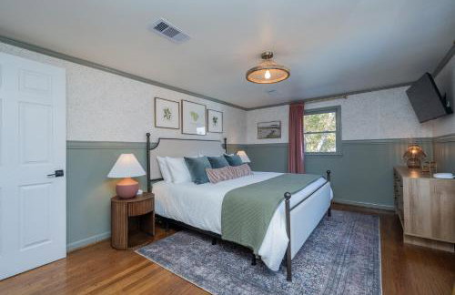 Private Pickleball Pool Game Room 5 BR - Photo 21