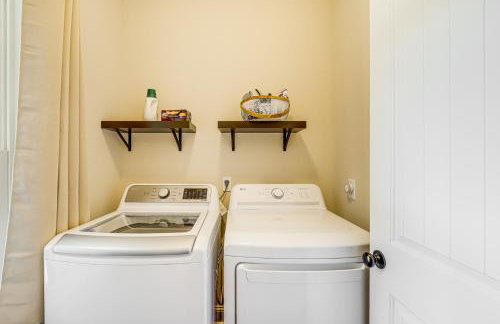 Gated Community w/ Perks: North Carolina Hideaway - Photo 23