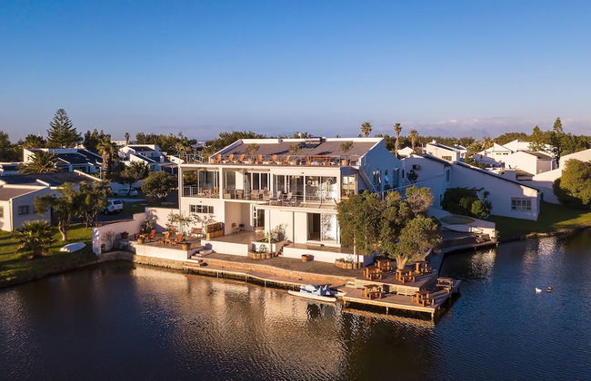 Marina Views - Photo 15