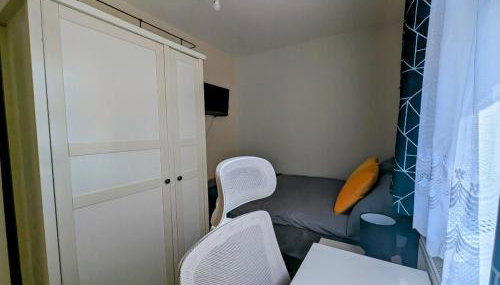 Large single Room with WC in Hounslow Town Centre - Photo 4, Other