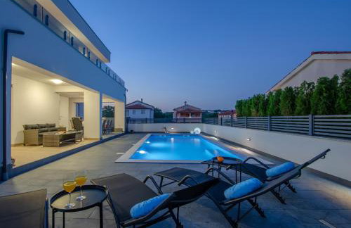 Villa Anna Barbariga, NEW 2022 luxurious villa with private pool! - Photo 46