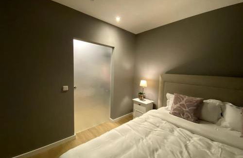 Airport-Messe Luxuswohnung, circa 10 Minuten entfernt 4 - Foto 36