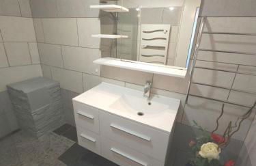 Maison de famille 4-6 personnes à 5 min du Futuroscope - Foto 17