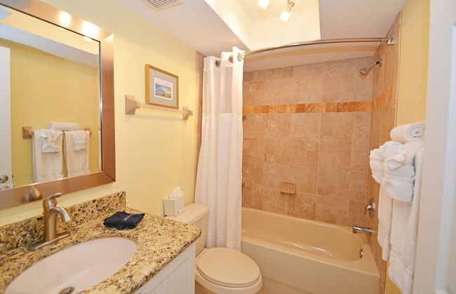 Westwinds Waterfront Resort - Foto 32