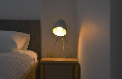 Quiet Urban Studio with Private Backyard - Foto 17