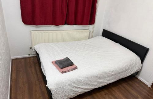 Andover Bungalow - Photo 3