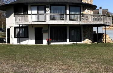 Stunning Cabin Getaway Perfect for Large Groups Situated in Boyne Falls, Michigan - Photo 1