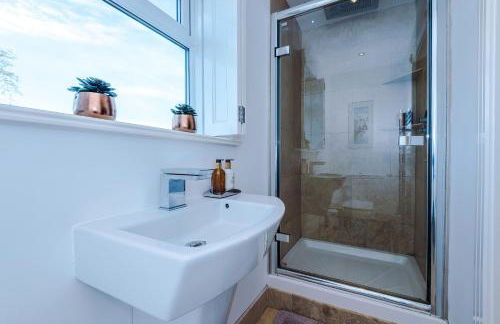 "Woodlands" by Greenstay Serviced Accommodation - Luxury 3 Bed Cottage In North Wales With Stunning Countryside Views & Parking - Close To Glan Clwyd Hospital - The Perfect Choice for Contractors, Business Travellers, Families and Groups - Foto 46