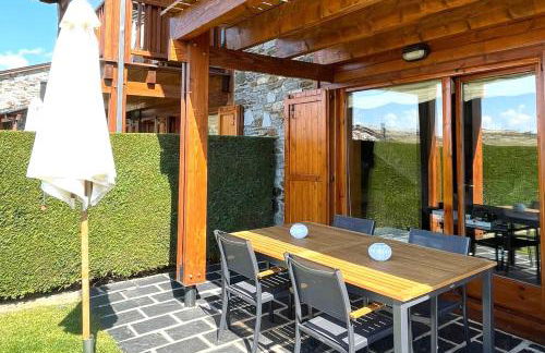 Bonita planta baja con vistas panorámicas y piscina - Foto 34