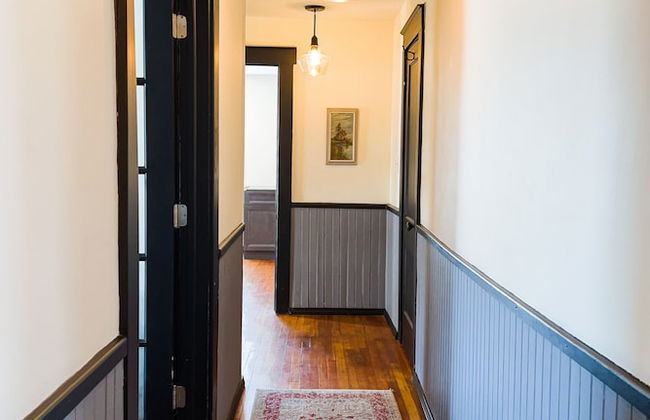 The Pub with Private Yard & Parking, Near the Falls & Casino by Niagara Hospitality - Foto 10