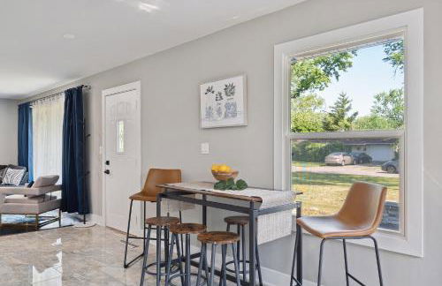 Charming Contemporary Family Home home - Foto 8