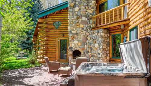 Life on Easy Street with Hot Tub 7 Mi to Dwtn! - Photo 2