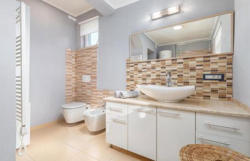 Cozy Apartment In Pilkovici With Wifi - Photo 43