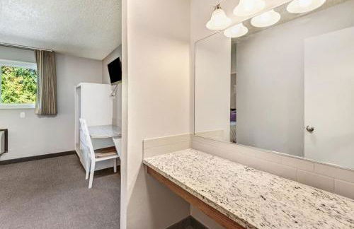 Riverfront Condo Next to Park and Downtown Bend - Foto 15