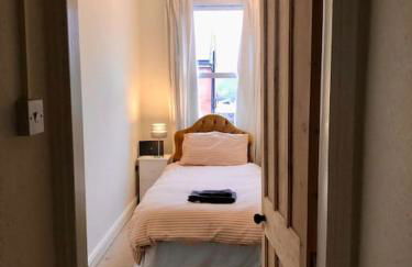 Spacious Victorian townhouse with Cathedral views - Foto 18