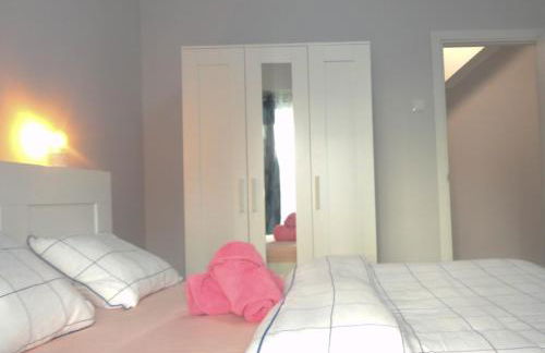 Chachino Guesthouse -5 Mins walk to Train & Bus Station - Foto 38