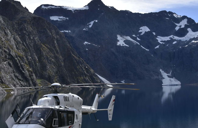 Paseo en helicóptero por el Parque Nacional de Fiordland - Foto 1