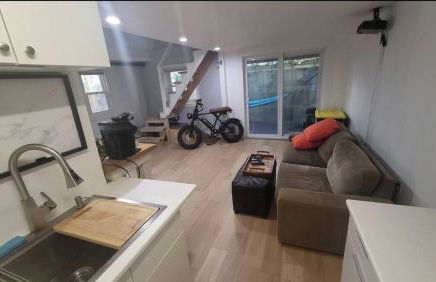 Harvard Squares ONLY Tiny House on the Charles! - Foto 6