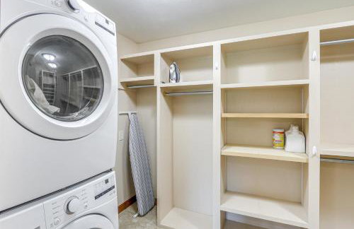 2 Mi to Main Street Family Home in Winfield! - Foto 21