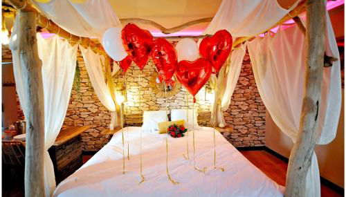 Duplex Safari jusqu'à 4 personnes, Spa XXL, day use, 5 min centre ville, cinéma, cascade et lit sous les arbres - Foto 2