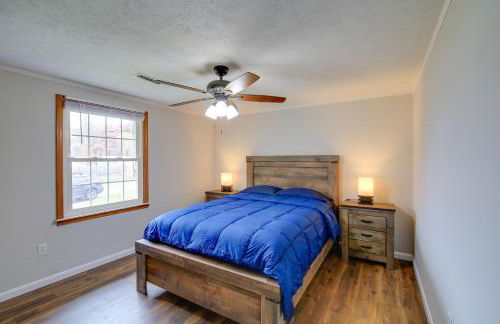 Bluefield Home with Covered Deck - Near Parks! - Foto 12