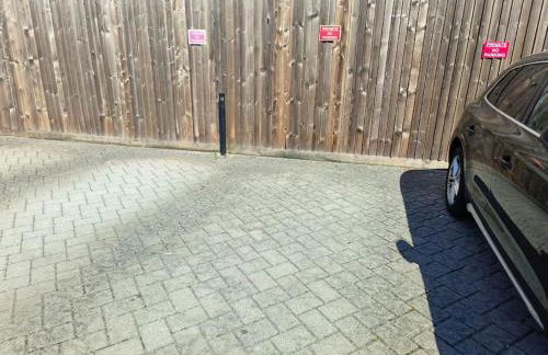 Issara Apartments 49 - Great location & Private Parking - Foto 14