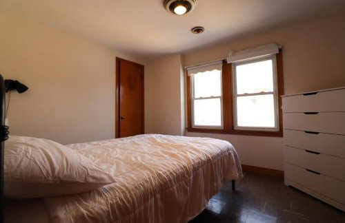 Spacious 6-bedroom house in charming Niagara Falls with AC - Foto 4