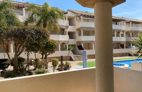 Cosy Apartment in a Secured Compound of PlayaSol with Large Pools - Foto 1