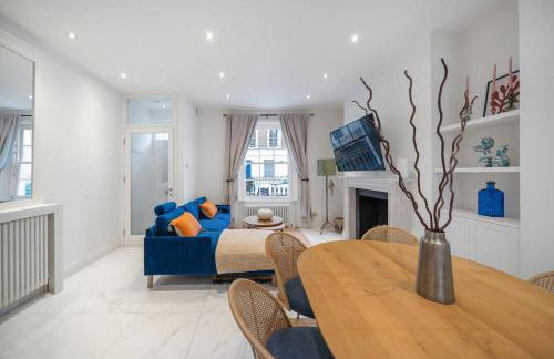 New stylish 3-Bed Pimlico House near Big Ben - Photo 2