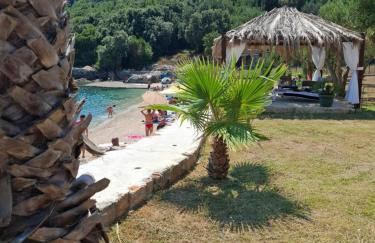 Olive Garden Beachside Hideaway - Photo 47