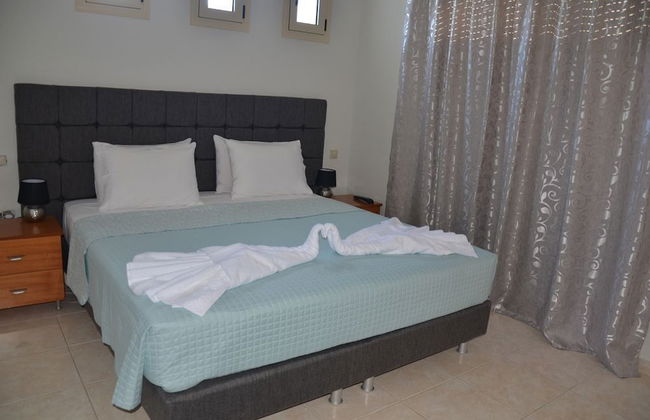 Platoni Elite Villas - Photo 4