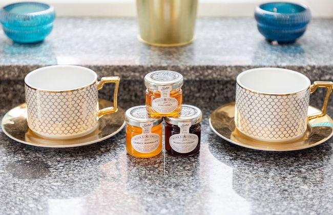 Room in Apartment - 12 Helena Luxury Serviced Apartment - Photo 18