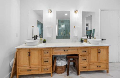 Plantation Pool Home with Hot Tub Sleeps 10 - Foto 37