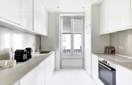 Champs-Élysées & La Défense - 3BR - Paris Vacation Rentals - Foto 17