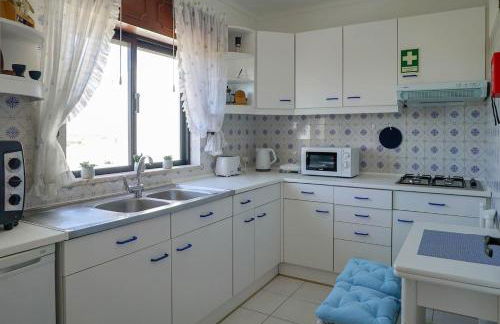 Hillside Studio with Sea View & Fibre Internet - Foto 12