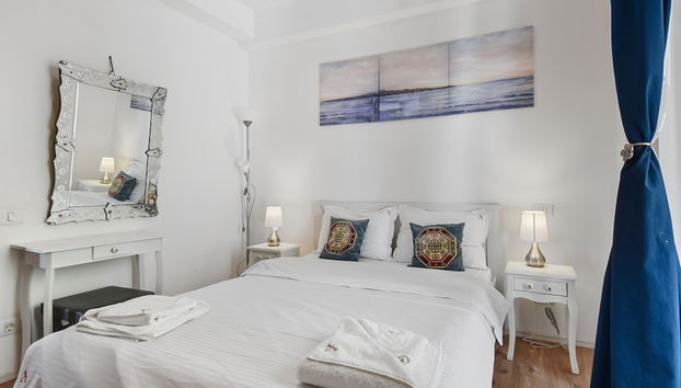 Bohemian Apartment with balconies - Foto 5, Habitación